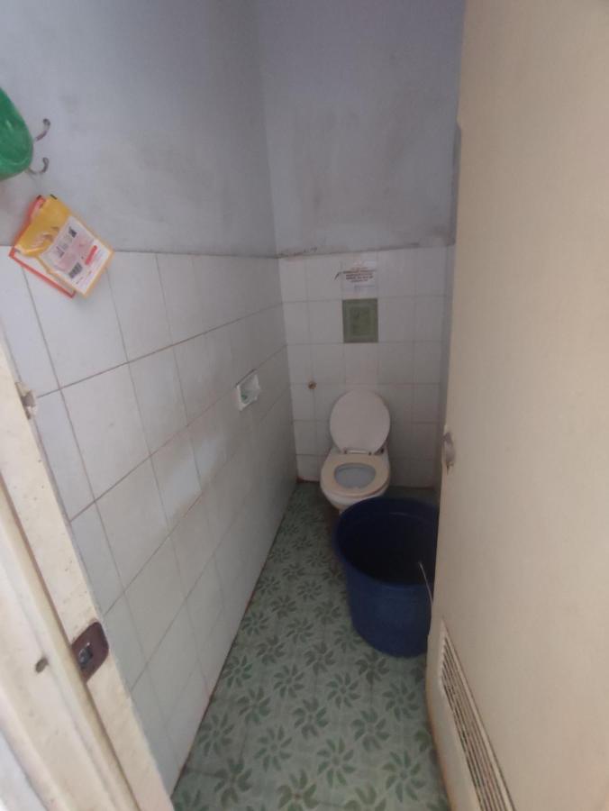 Oyo 90865 Hotel Kusuma Purwakarta Karawang Eksteriør billede